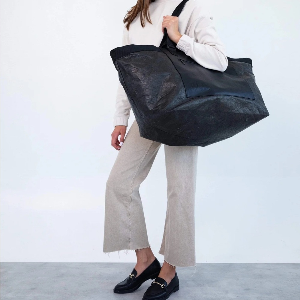 BÉIS XL tote. EUC.